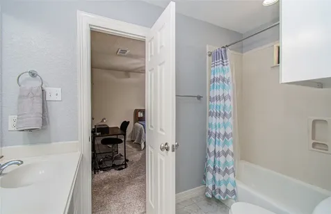 805 Enchanted Oaks Drive Angleton TX 77515