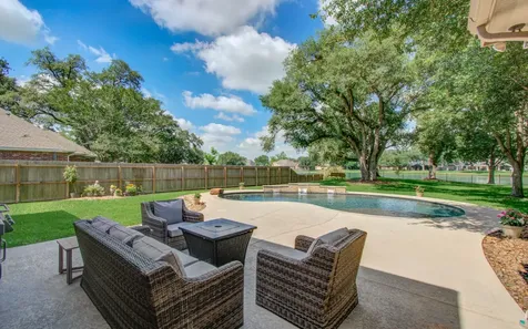 805 Enchanted Oaks Drive Angleton TX 77515