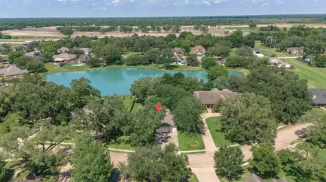 805 Enchanted Oaks Drive Angleton TX 77515
