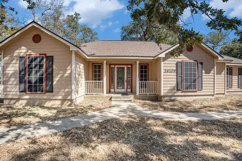 26109 Deerwood Drive Hempstead TX 77445