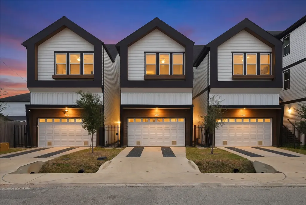 2108 Beall Street Houston TX 77008