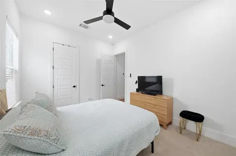 2108 Beall Street Houston TX 77008