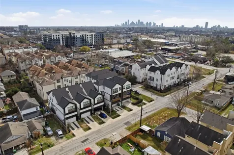 2108 Beall Street Houston TX 77008