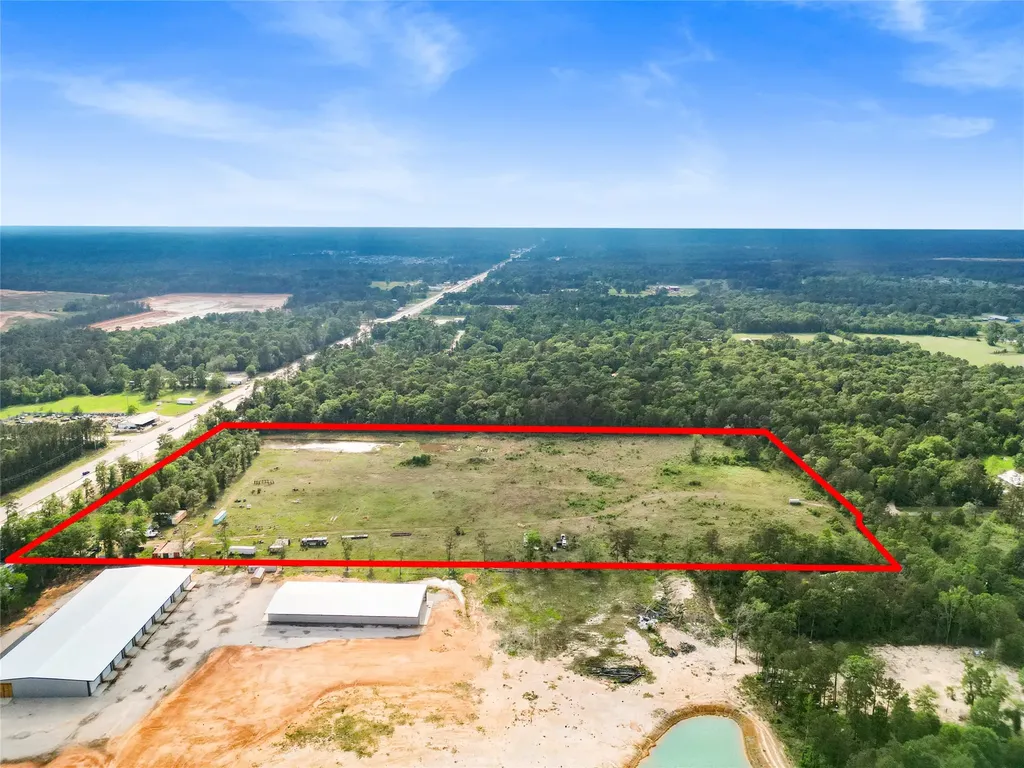 19399 Hwy 105 E Cleveland TX 77328