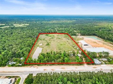 19399 Hwy 105 E Cleveland TX 77328