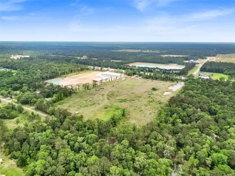 19399 Hwy 105 E Cleveland TX 77328