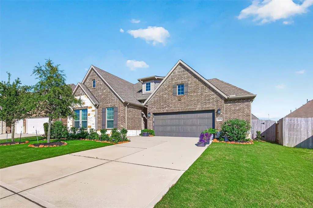 2207 Carrol Creek Drive Richmond TX 77469