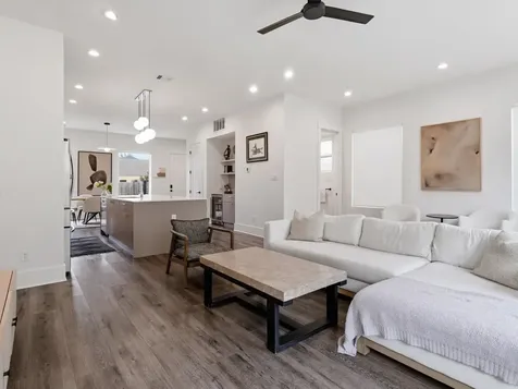 4606 Fisk Street B Houston TX 77009