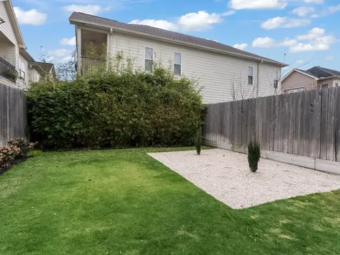 4606 Fisk Street B Houston TX 77009