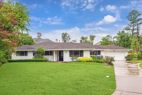 10 Pom Court Spring Valley Village TX 77055