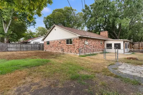 2003 Counter Point Drive Houston TX 77055