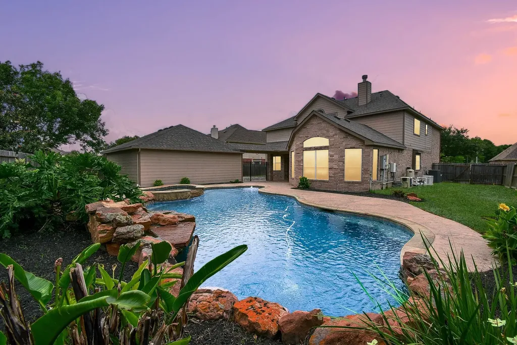 12002 Cedar Creek Drive Pearland TX 77584