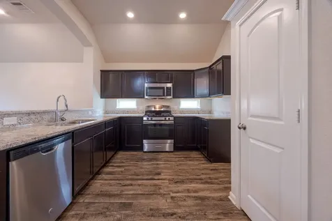 138 Emery Oak Way Huntsville TX 77320