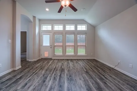 138 Emery Oak Way Huntsville TX 77320