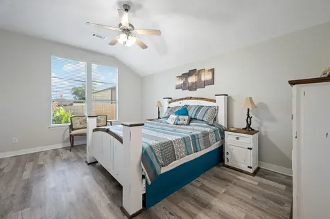2010 Caroline Avenue Baytown TX 77523