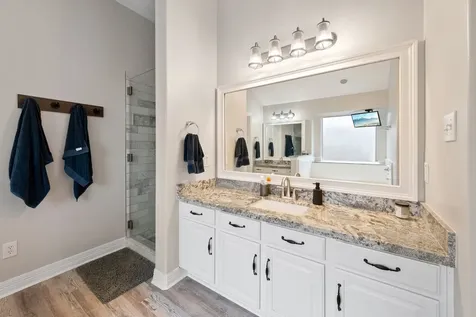 2010 Caroline Avenue Baytown TX 77523