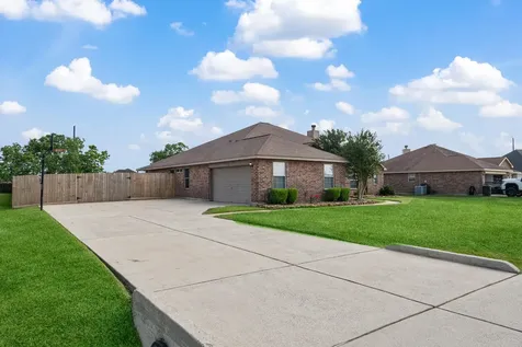 2010 Caroline Avenue Baytown TX 77523