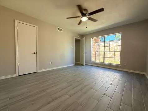 1607 Chestnut Ridge Road Houston TX 77339
