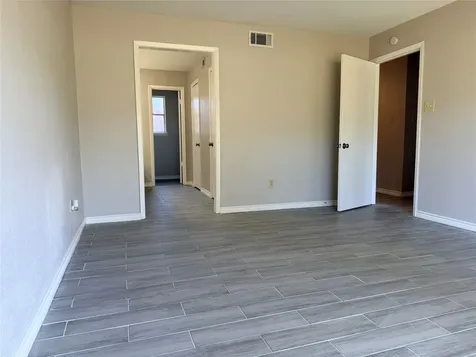 1607 Chestnut Ridge Road Houston TX 77339
