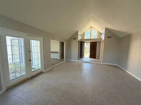 1607 Chestnut Ridge Road Houston TX 77339