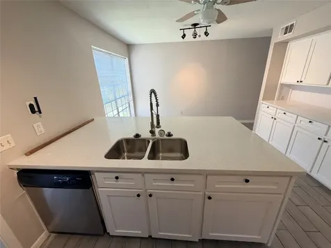 1607 Chestnut Ridge Road Houston TX 77339
