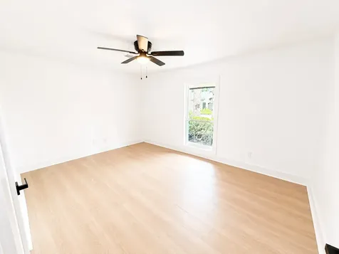 5642 Warm Springs Road Houston TX 77035