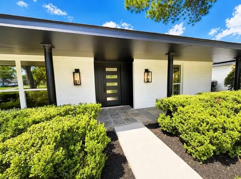 5642 Warm Springs Road Houston TX 77035