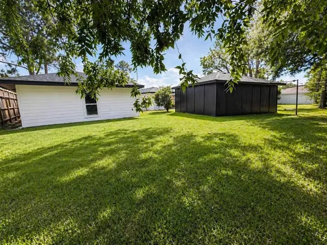5642 Warm Springs Road Houston TX 77035