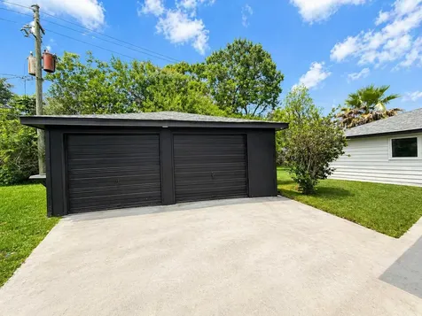5642 Warm Springs Road Houston TX 77035