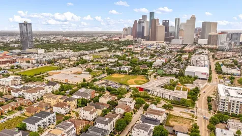 310 W Bell Street Houston TX 77019
