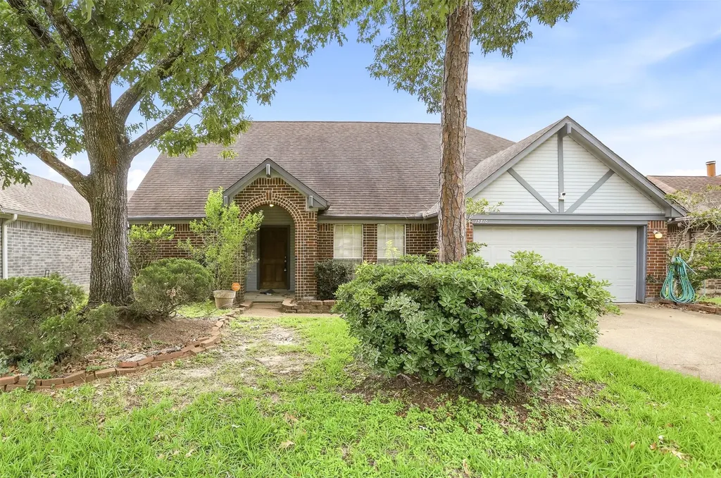 15810 Pilgrim Hall Drive Friendswood TX 77546