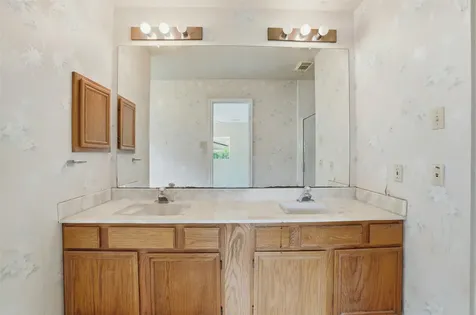 15810 Pilgrim Hall Drive Friendswood TX 77546