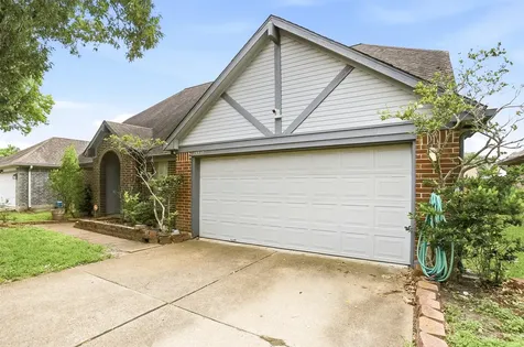 15810 Pilgrim Hall Drive Friendswood TX 77546