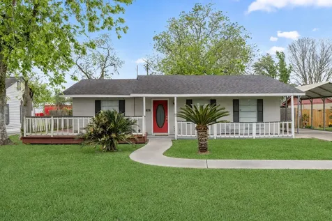 1921 Foote Street Wharton TX 77488