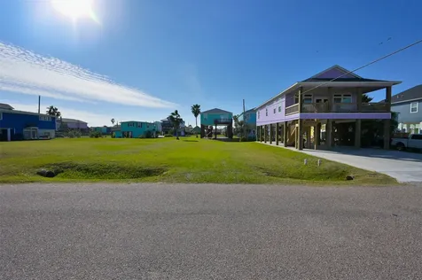 4024A Surf Drive Galveston TX 77554