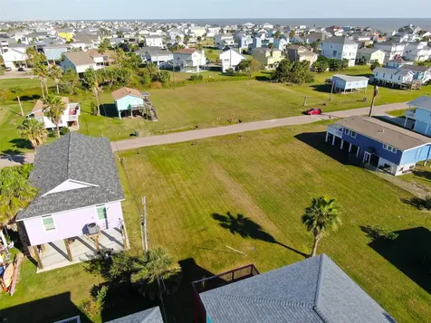 4024A Surf Drive Galveston TX 77554