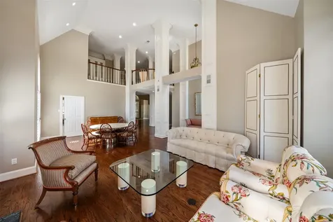 22 Royal Dalton Circle Conroe TX 77304