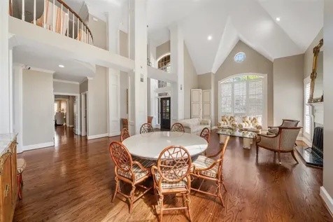 22 Royal Dalton Circle Conroe TX 77304