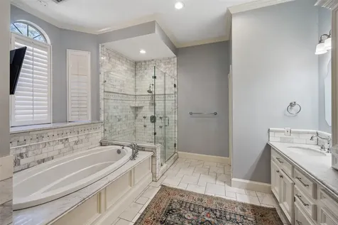 22 Royal Dalton Circle Conroe TX 77304