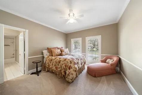 22 Royal Dalton Circle Conroe TX 77304