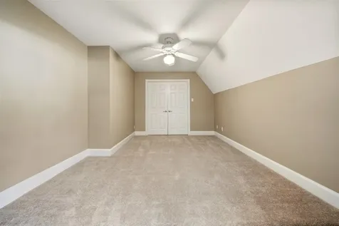 22 Royal Dalton Circle Conroe TX 77304
