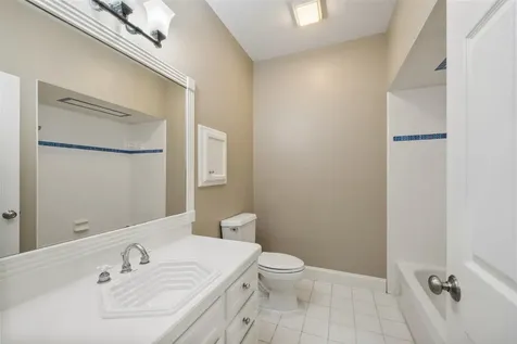 22 Royal Dalton Circle Conroe TX 77304