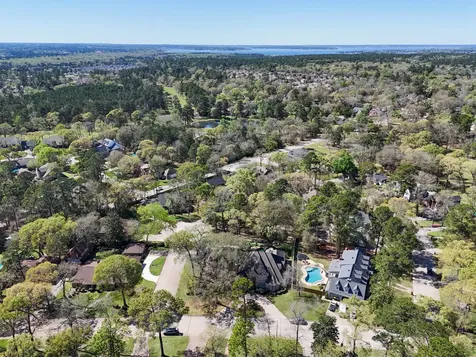 22 Royal Dalton Circle Conroe TX 77304