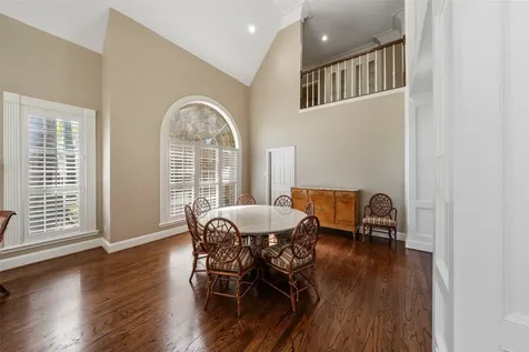 22 Royal Dalton Circle Conroe TX 77304