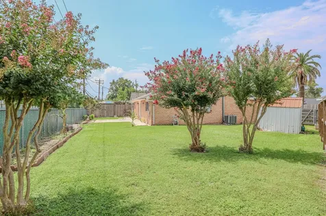 722 Canna Street Channelview TX 77530