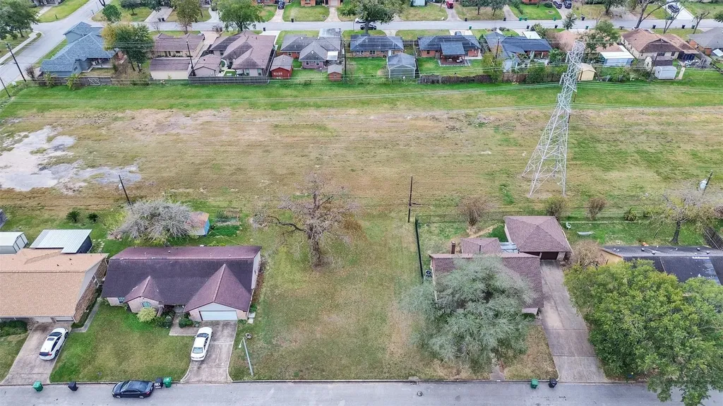 1115 Gardendale Drive Houston TX 77018