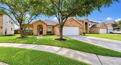 16715 Bending Creek Lane Friendswood TX 77546
