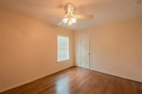 1535 W 25th Street Houston TX 77008
