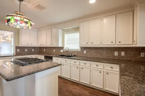 1535 W 25th Street Houston TX 77008