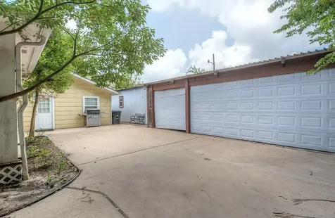 1535 W 25th Street Houston TX 77008